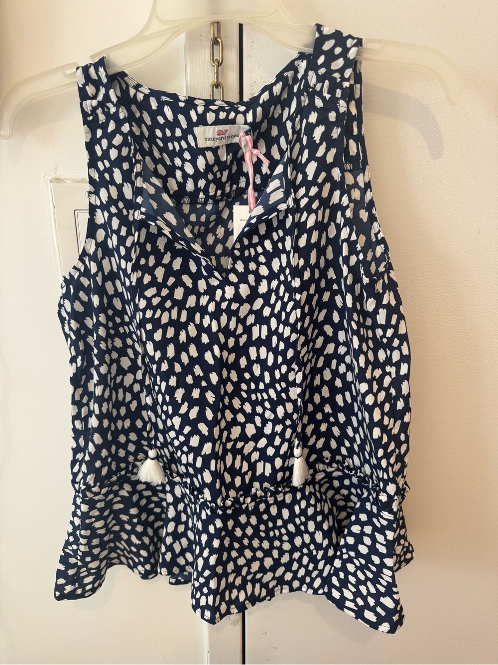 Vineyard Vines Painted Dots Tassle Top Navy White